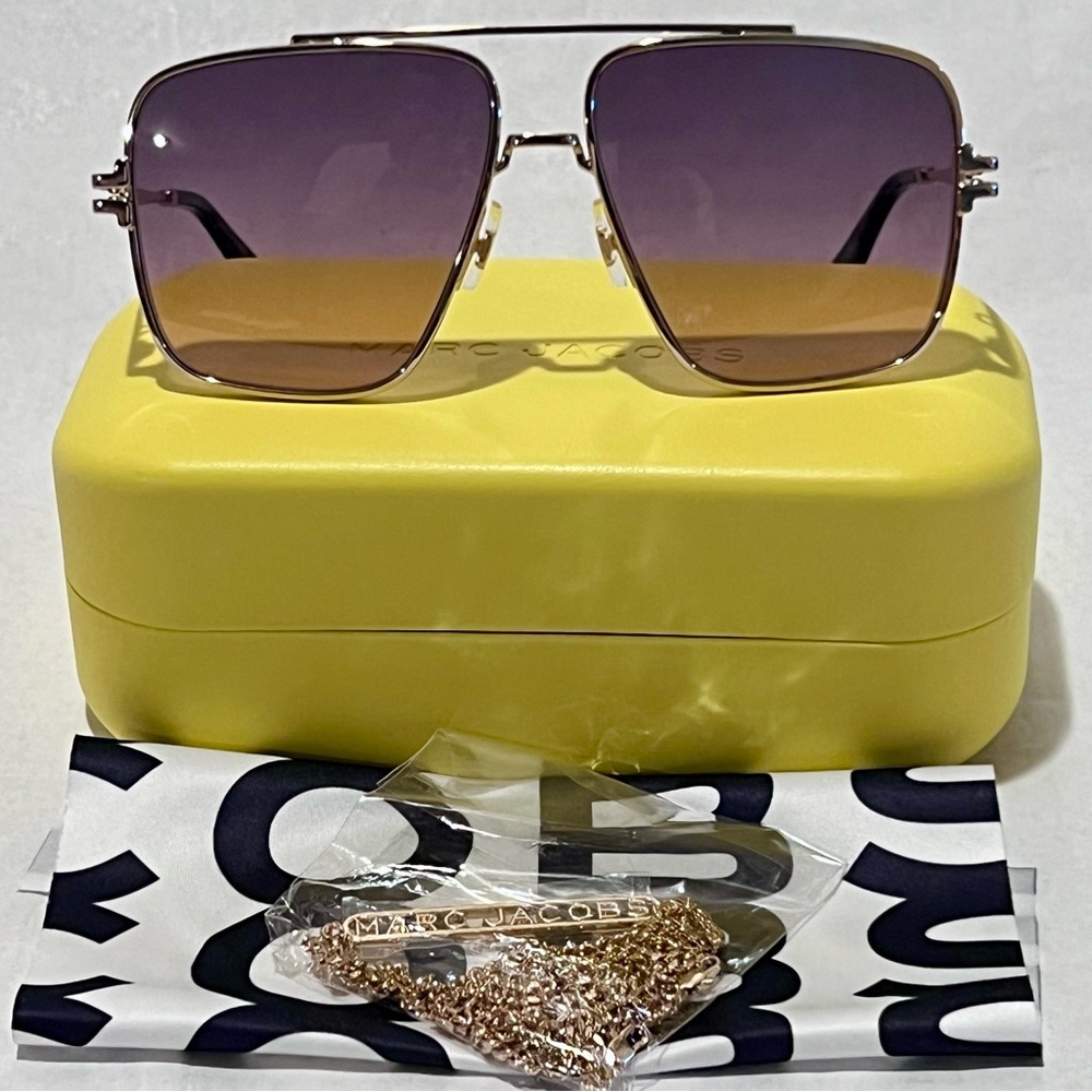 Marc Jacobs 59MM Navigator Sunglasses w/Detachable Chain-Gold Black/Brown-Pink - Picture 3 of 16